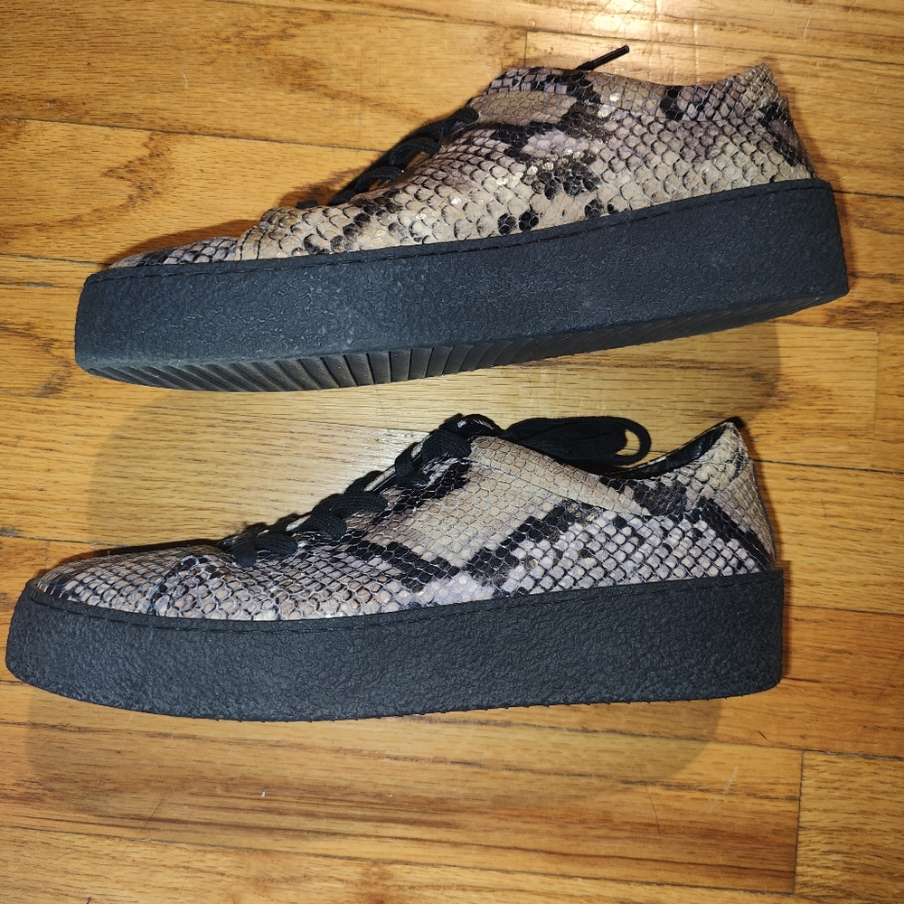 Aquatalia Italian Leather Women's Lace-up Platform Sneakers / Size 7.5